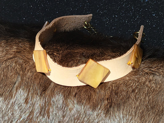 Geometric Shell Collar